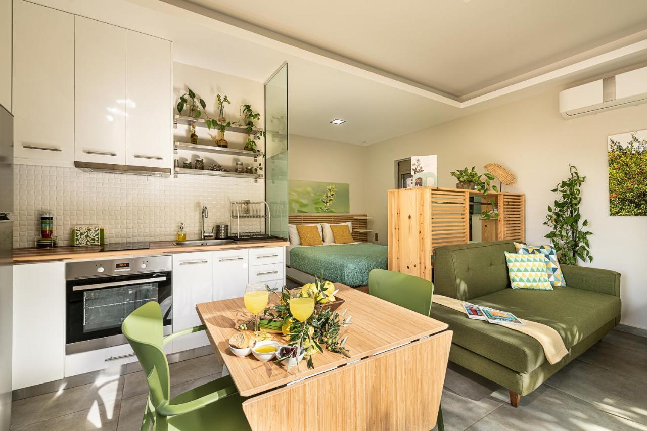 Olive Lemon Biophilic House & Lush Forest Garden Вамос Экстерьер фото