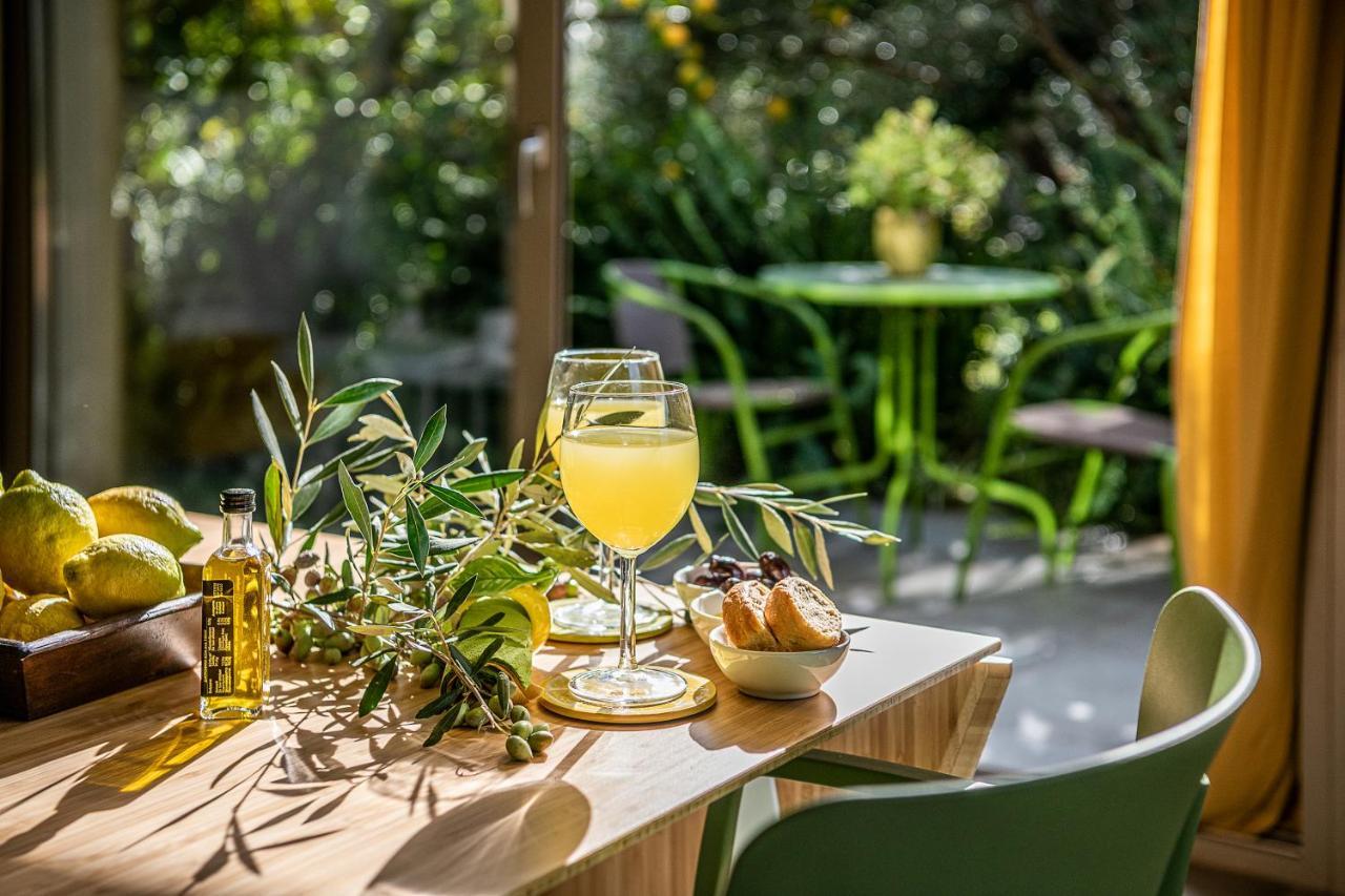 Olive Lemon Biophilic House & Lush Forest Garden Вамос Экстерьер фото